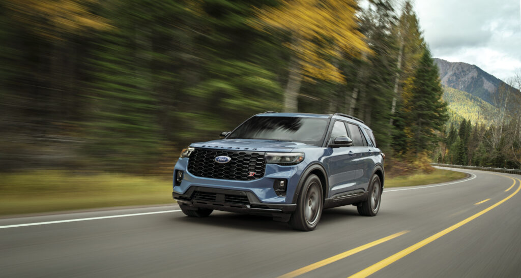 Front view of the 2025 Ford Explorer